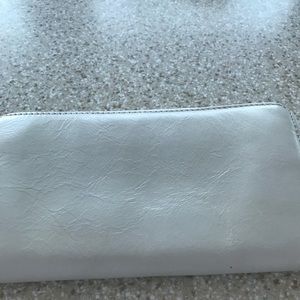 Tory Burch Bags - Tory Burch Wallet Tory Burch Bags - Tory Burch Wallet